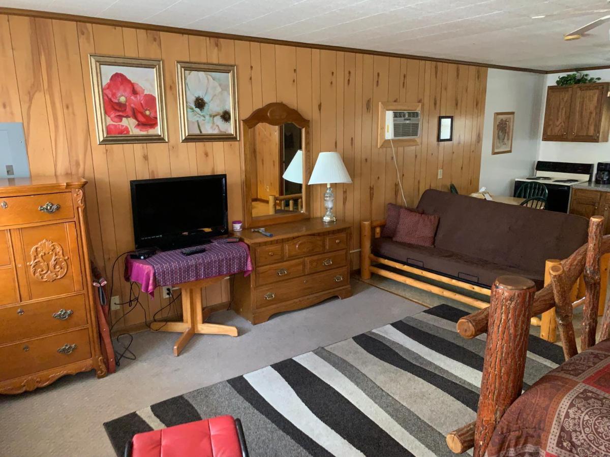 Phillips Historic Motel & Cottages Роббинсвилл Экстерьер фото