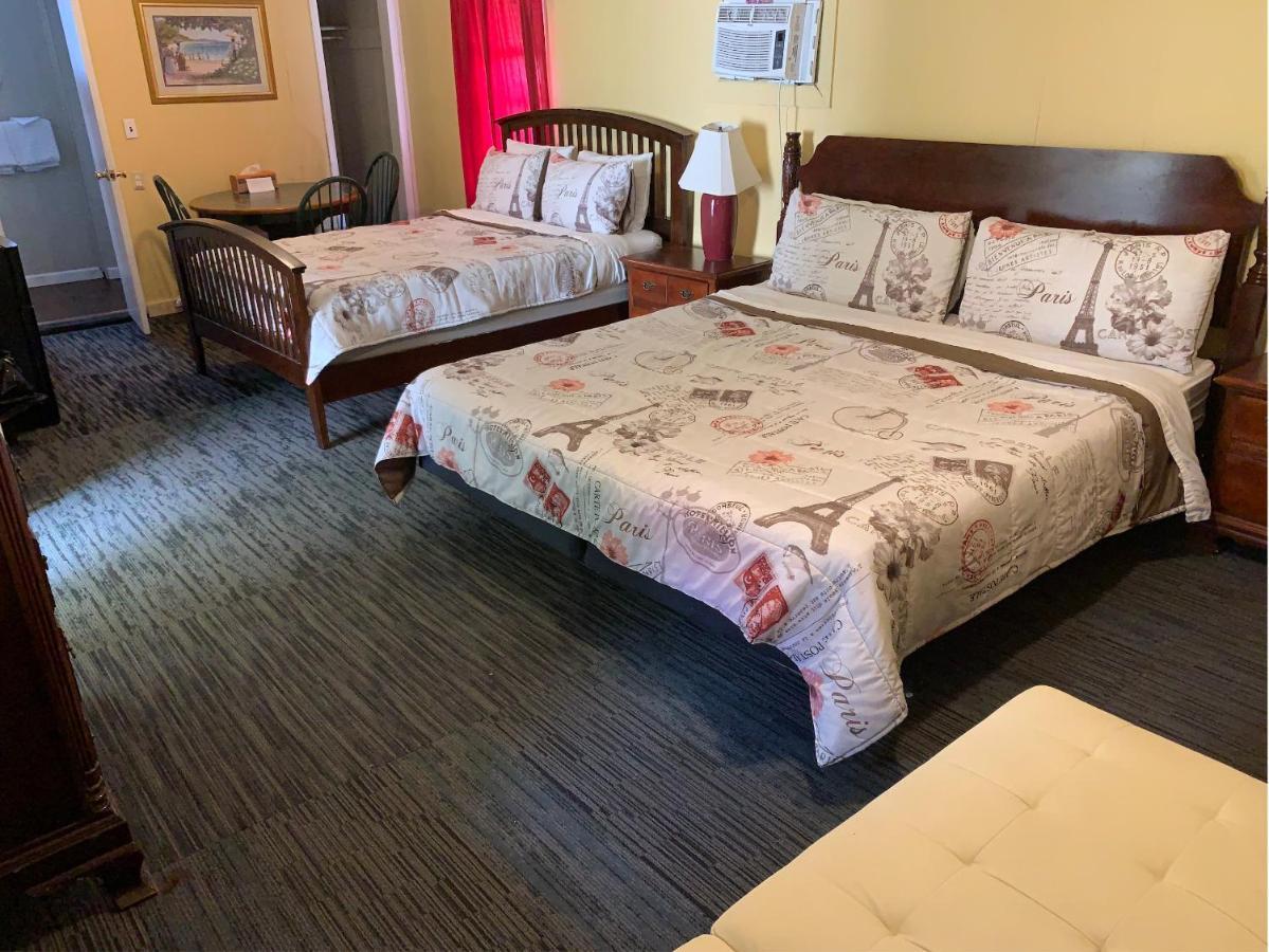 Phillips Historic Motel & Cottages Роббинсвилл Экстерьер фото