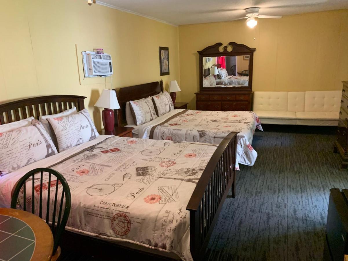 Phillips Historic Motel & Cottages Роббинсвилл Экстерьер фото